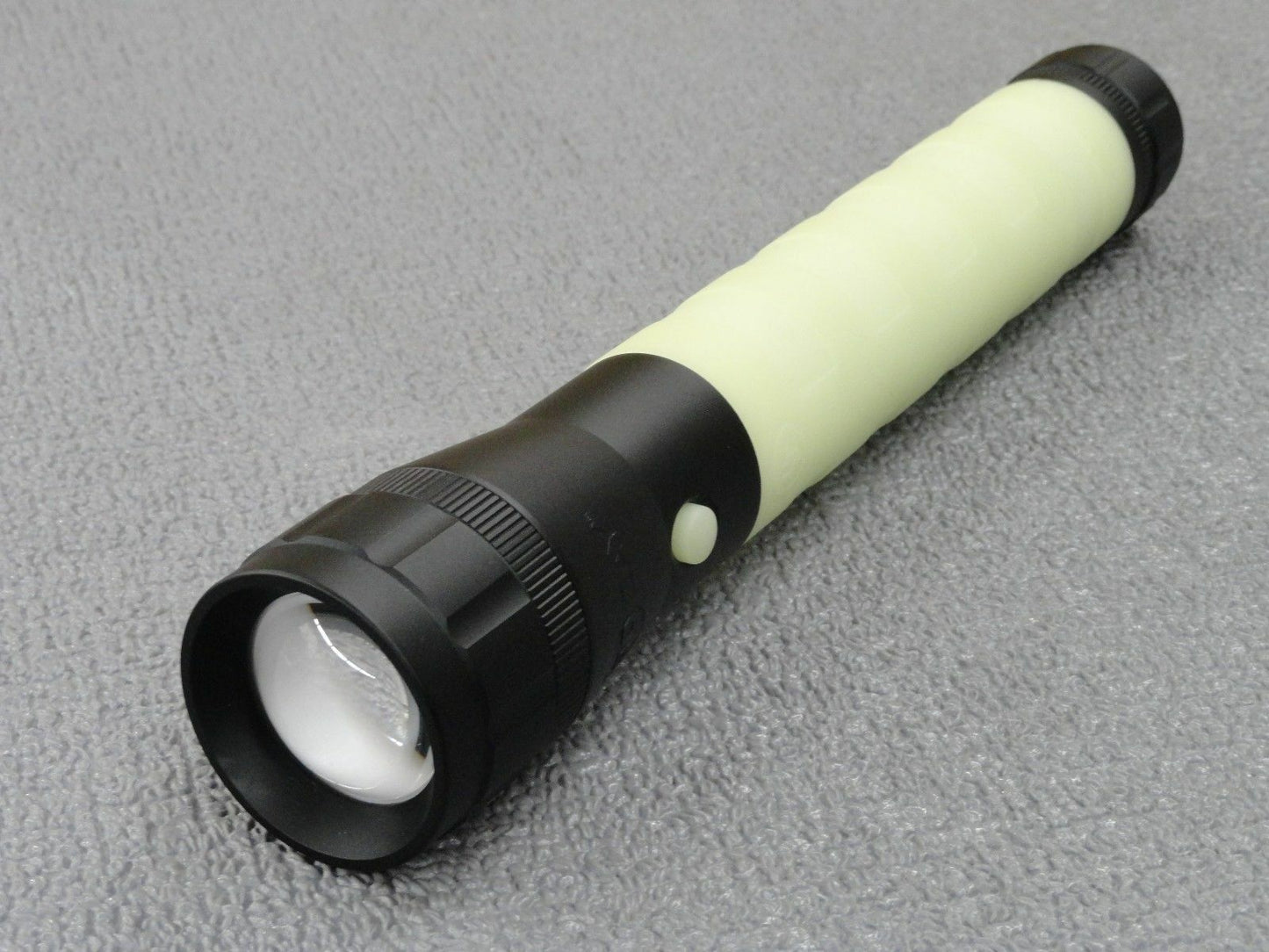 SeaChoice 30-Day LED Flashlight.
