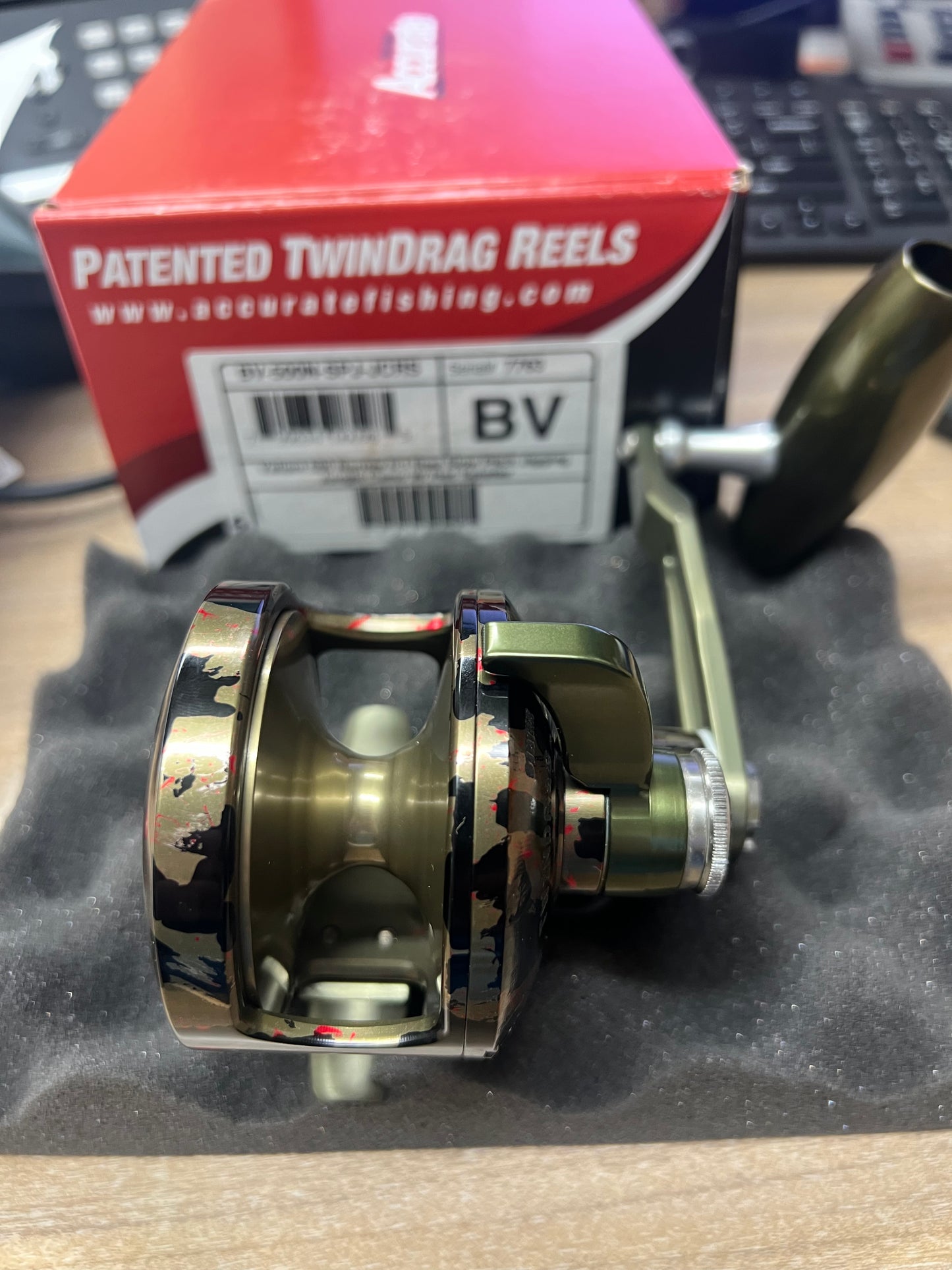 Accurate BV-500N-SPJ Boss Valiant Narrow Slow Pitch Reel Custom Jungle Camo