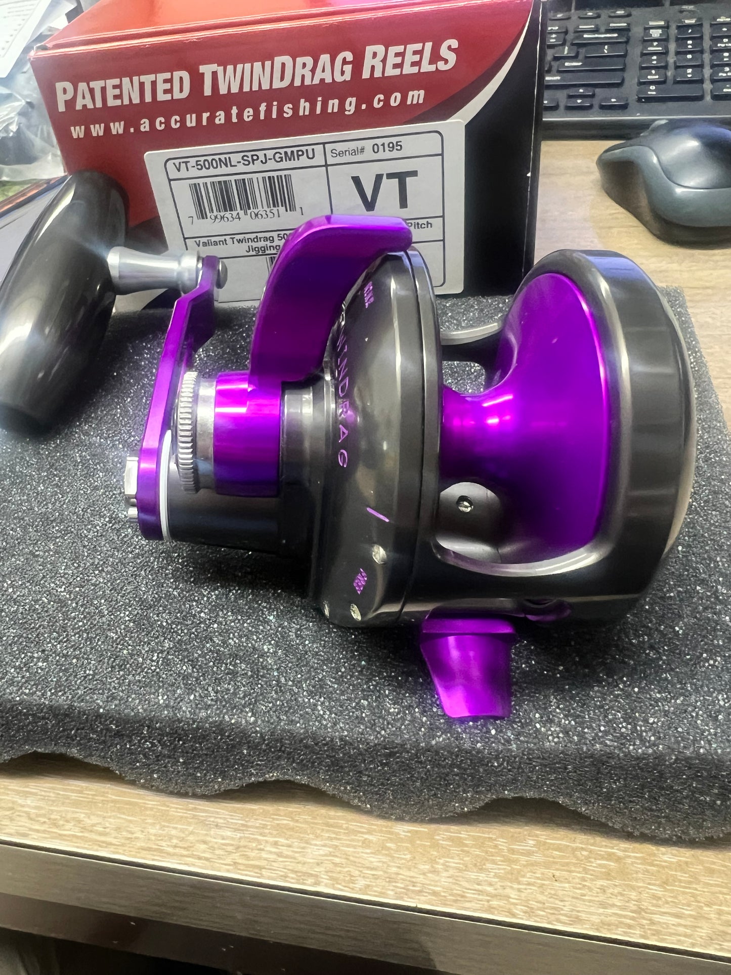 Accurate Valiant 2 500 Narrow VT-500NL-SPJ-GMPU Lefty Left Hand Slow Pitch Jigging Reel Custom Gunmetal Purple