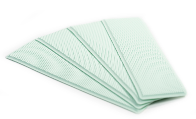 SeaDek Embossed Step Kit for Trailer Fender's & Boats - 3.75″ x 12.75″.