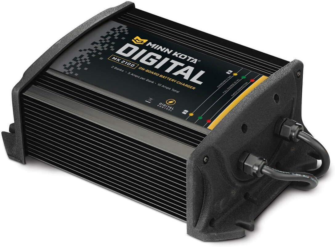 Minn Kota 1823305 MK330D Digital Battery Charger