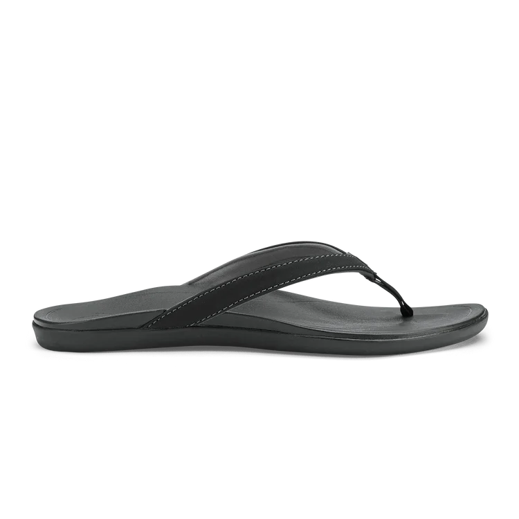 OluKai Ho‘ōpio Women Onyx Sandal