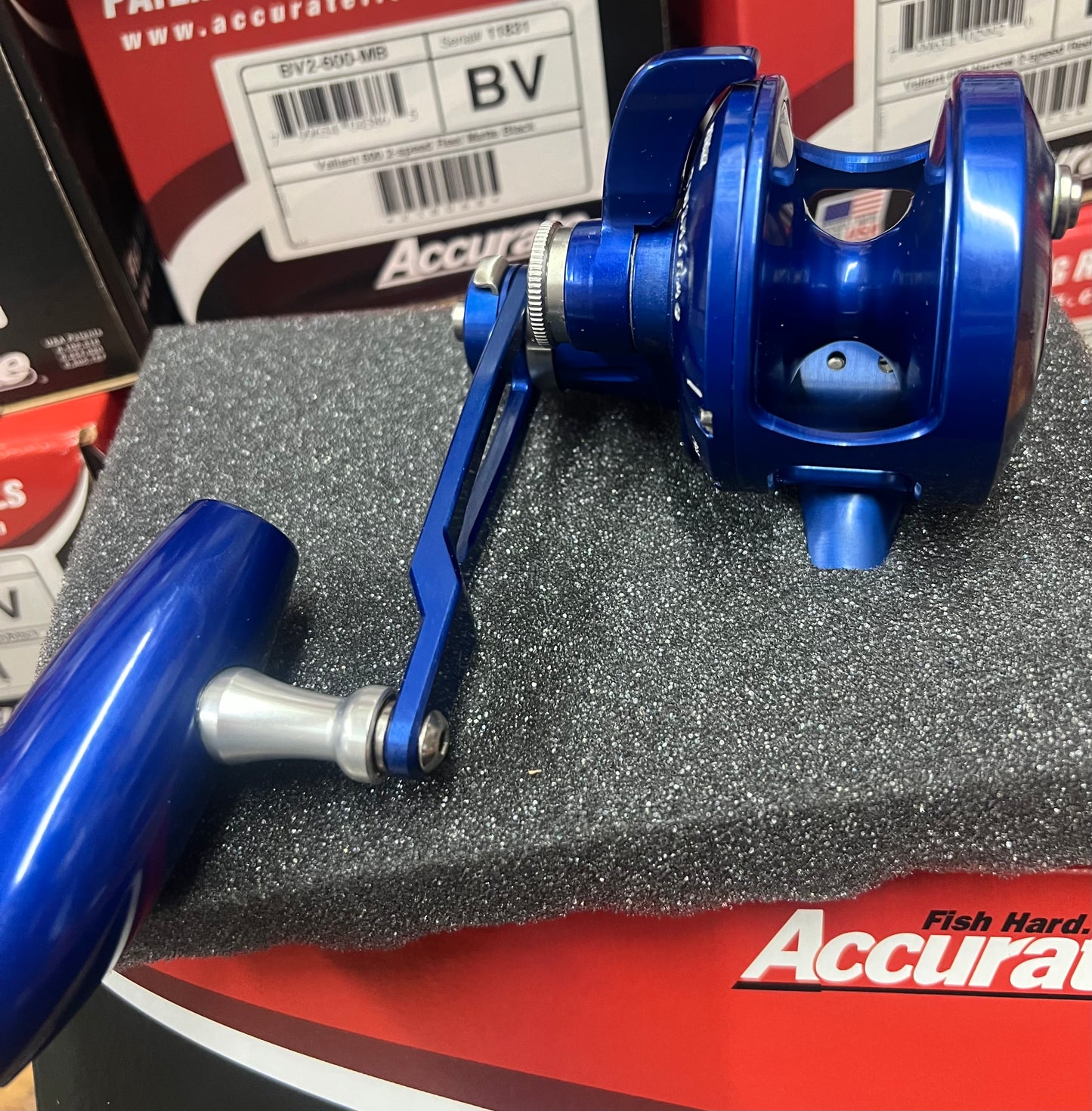 Accurate Boss Valiant 500 Narrow 2 Speed Lefty Reel Custom Blue BV2-500NL-BL With SPJ Handle