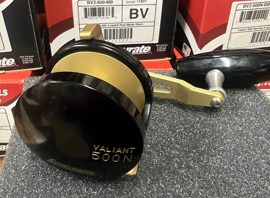 Accurate Valiant 500 Narrow BV2-500N-SPJ 2 Speed Reel Custom Black Gold Slow Pitch Jigging