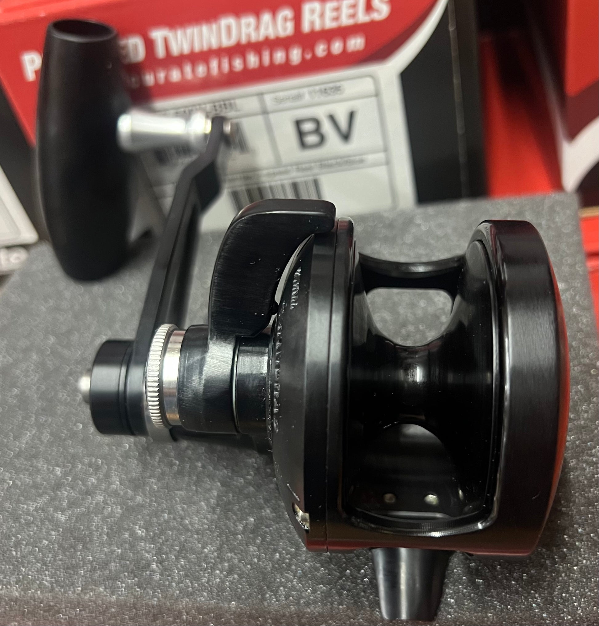 Accurate Valiant 500 Narrow BV2-500NL-SPJ Two Speed Reel Left Hand Mat – Tuppens