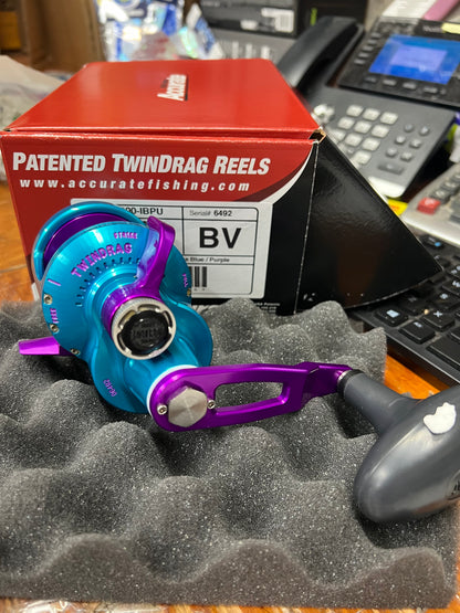 Accurate BV-400 Boss Valiant Conventional Reel Ice Blue Purple