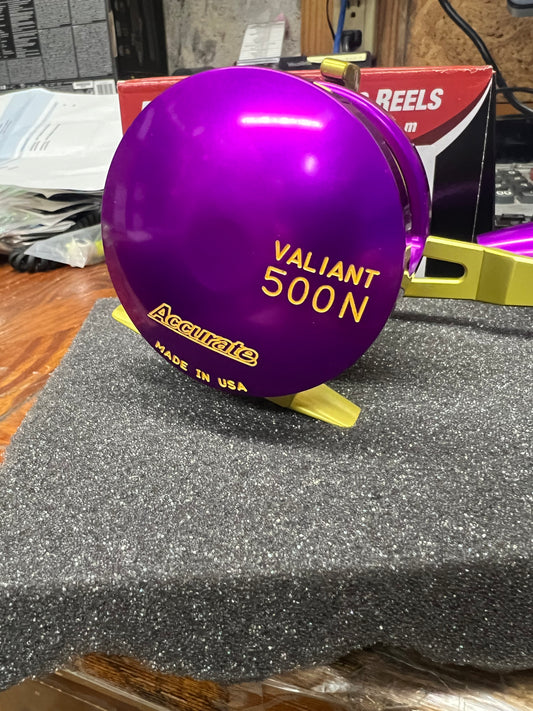 Accurate BV-500N-SPJ Boss Valiant Narrow Slow Pitch Reel Purple Yellow