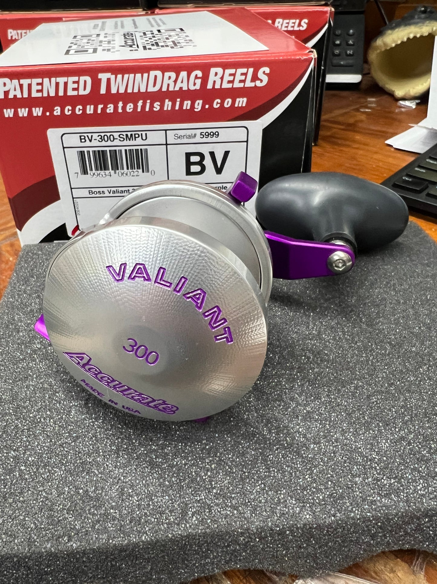 Accurate BV-300 Boss Valiant Conventional Reels Silver Matte Purple Custom