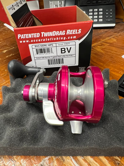 Accurate Boss Valiant BV2-500NL 2-Speed Lever Drag Reel Lefty Hot Pink / Silver