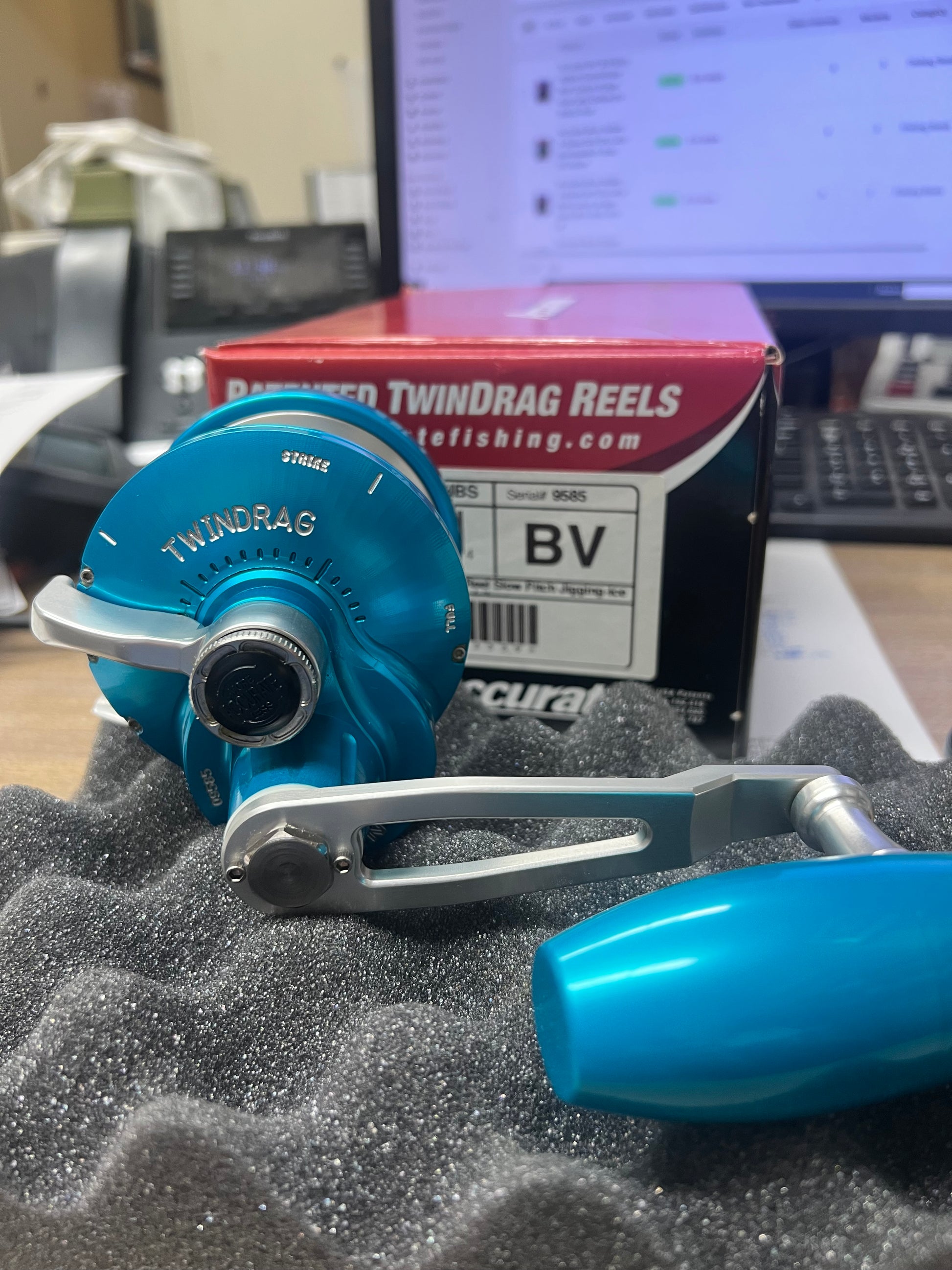 Accurate Valiant 600 SPJ Narrow Reel Ice Blue Silver Reel BV-600N-SPJ- – Tuppens