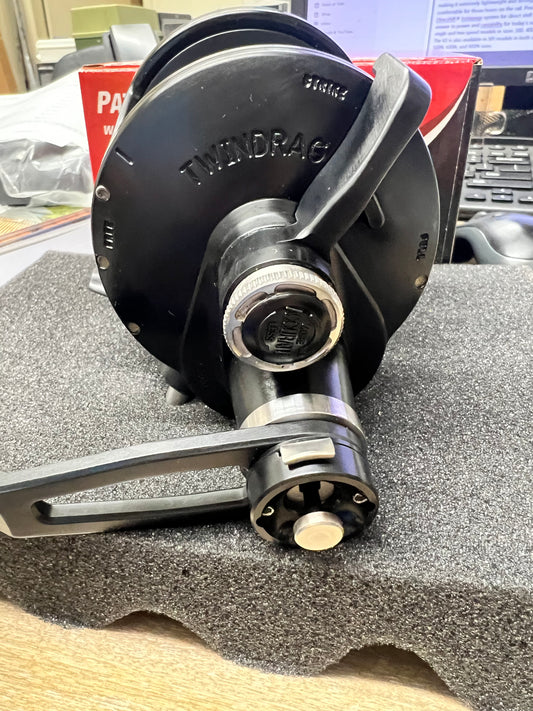 Accurate Valiant 2 600 VT2-600-MB 2 Speed Custom Matte Black V2 Reel