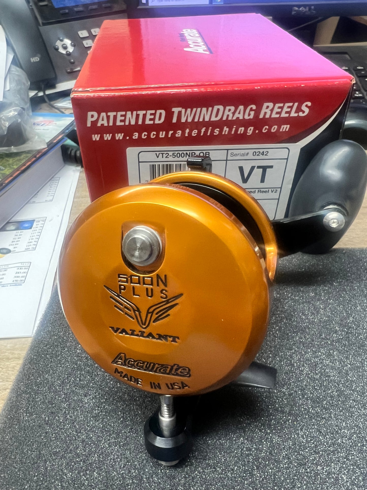Accurate Valiant 2 VT2-500NP-OB 500 Narrow Plus 2-Speed Custom Orange Black Reel