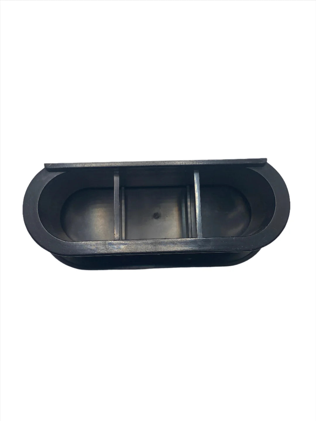 Marine East Black Oval Scupper with Lid ME6152