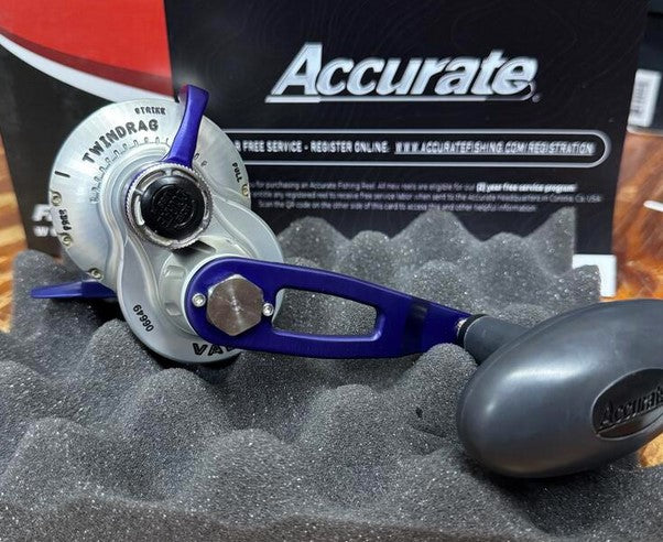 Accurate BV-400-SMPB Boss Valiant 400 Custom Reel Silver Matte Purple Blue