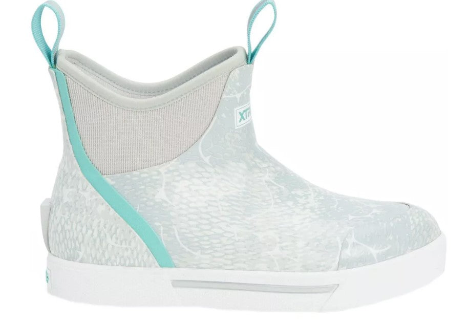 Xtratuf Women's Wheelhouse 6 in Ankle Deck Boot