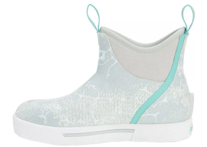 Xtratuf Women's Wheelhouse 6 in Ankle Deck Boot