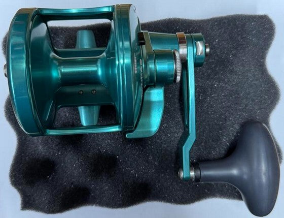 Accurate Valiant 2 VT2-600-SF 600 Custom Seafoam Reel 2 Speed