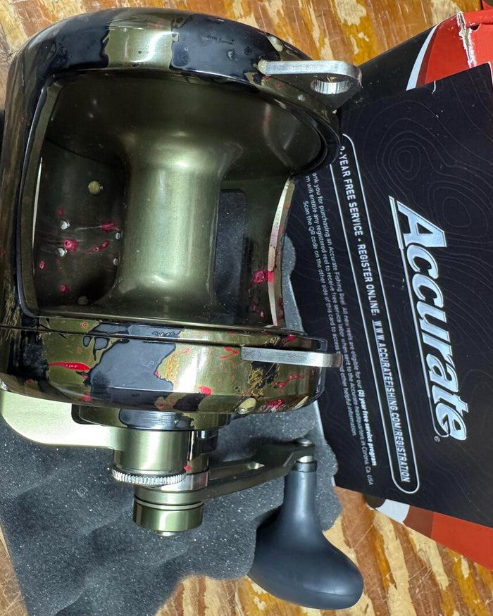 Accurate Boss Extreme 50 2-Speed BX2-50 Jungle Camo With Red Splatter Reel