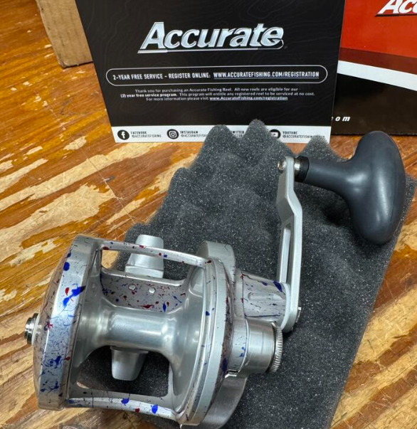 Accurate Boss Valiant 500 Silver BV Custom Red Blue Fireworks Conventional Reel