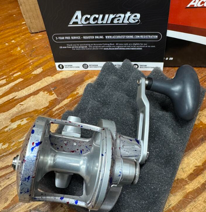 Accurate Boss Valiant 500 Silver BV Custom Red Blue Fireworks Conventional Reel