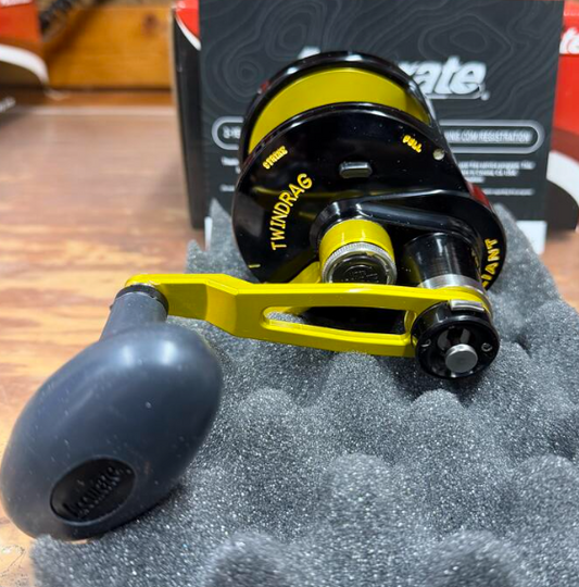 Accurate VT2-600N-BY Valiant Twindrag 600 Narrow 2-Speed Reel V2 Black/Yellow