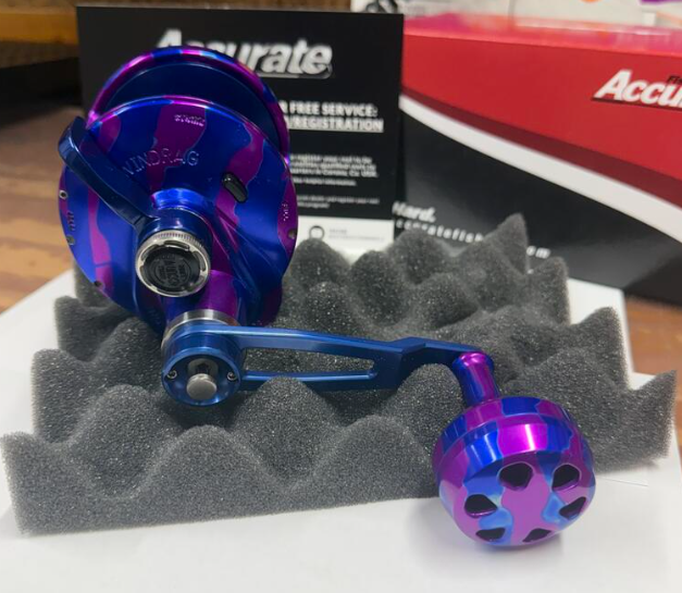Accurate VT2-600-PUBLC Valiant 2 600 2-Speed Conventional Reel Purple Blue Camo Next-Gen Round Knob