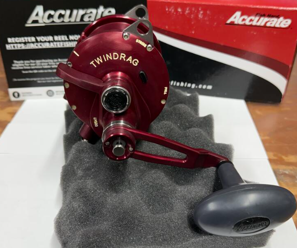 Accurate VT2-800-MWR Boss Valiant 2 800 2-Speed Conventional Reel Matte Wine Red