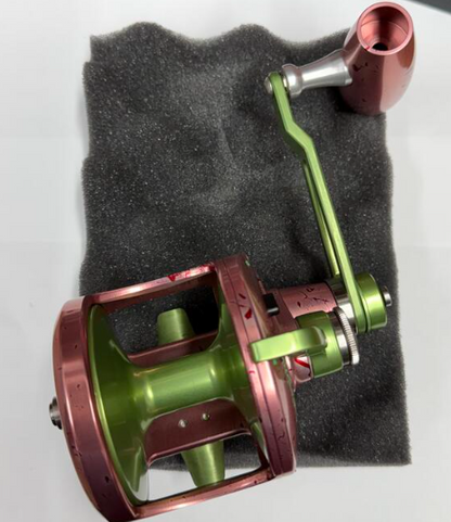 Accurate VT2-600-PMAHI Valiant 2 600 2-Speed Conventional Reel Pink Mahi SPJ Handle