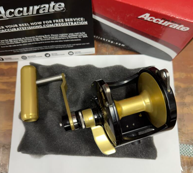 Accurate VT2-800L-BG Boss TwinDrag Valiant 800 2-Speed Conventional Reel Black/Gold Left Hand