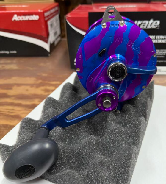 Accurate VT2-1000L-PUBLC Valiant 2 1000 2-Speed Purple Blue Camo Conventional Reel Left Hand