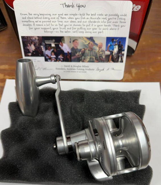 Accurate VT2-500NL-JIG-S Valiant 2 500 Narrow 2-Speed American Flag Lasered V2 Jigging Conventional Reel Left Hand