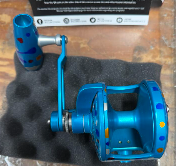 Accurate VT2-600NL-FP Valiant 2 600 Narrow 2-Speed Conventional Reel Fruity Pebbles Left SPJ Handle