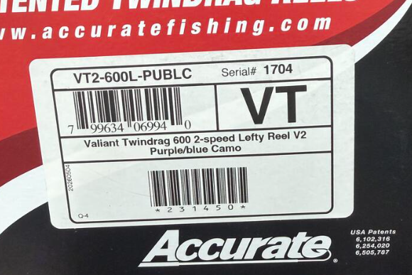 Accurate VT2-600L-PUBLC Valiant 2 600 2-Speed Conventional Reel Purple Blue Camo Left Hand