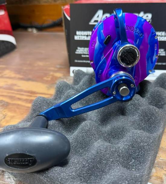 Accurate VT2-600L-PUBLC Valiant 2 600 2-Speed Conventional Reel Purple Blue Camo Left Hand