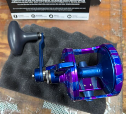 Accurate VT2-600L-PUBLC Valiant 2 600 2-Speed Conventional Reel Purple Blue Camo Left Hand