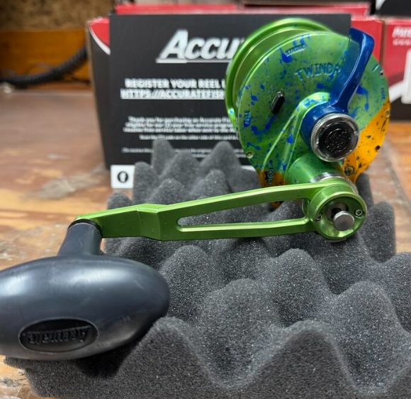 Accurate VT2-600NL-MAHI Valiant Twindrag 600 Narrow 2-Speed Conventional Reel Mahi Left Hand