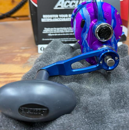 Accurate VT2-500L-PUBLC Valiant 2 500 2-Speed Conventional Reel Purple Blue Camo Left Hand