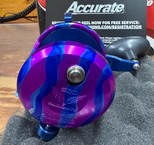 Accurate VT2-500L-PUBLC Valiant 2 500 2-Speed Conventional Reel Purple Blue Camo Left Hand