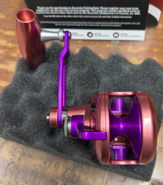 Accurate VT2-500NL-JIG-PPU Valiant 2 500 Narrow 2-Speed V2 Conventional Reel Pink Purple Left Hand