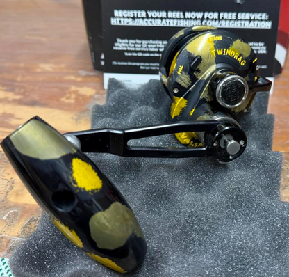 Accurate VT2-500NL-JIG-YBGMC Valiant 2 500 Narrow 2-Speed Conventional Reel Yellow Black Gunmetal Camo Left SPJ Handle
