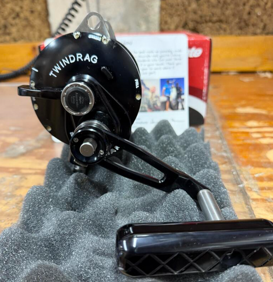 Accurate VT2-800-N Valiant 2 800 2-Speed Conventional Reel Black Extreme Knob