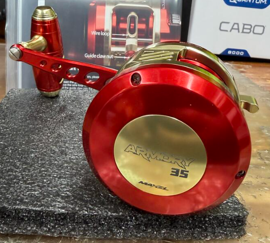Maxel Armory 35 Level Wind Red And Light Gold Conventional Reel Right Hand