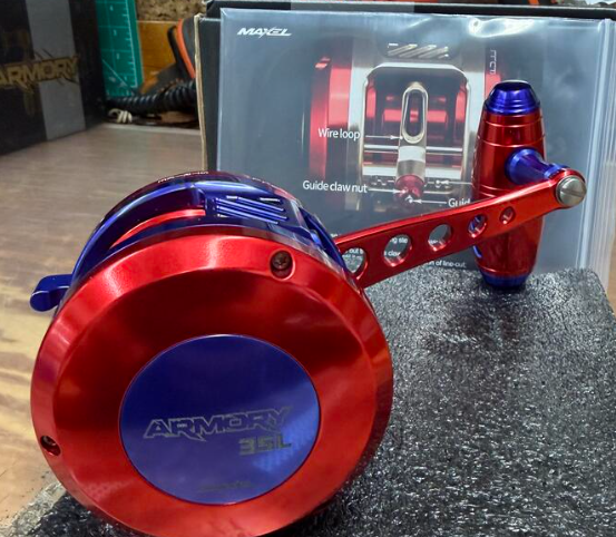 Maxel Armory 35L Level Wind Red And Blue Conventional Reel Left Hand