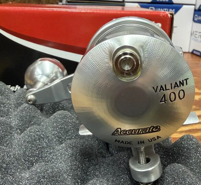Accurate BV-400-S Boss Valiant 400 Conventional Reel Silver Right Hand