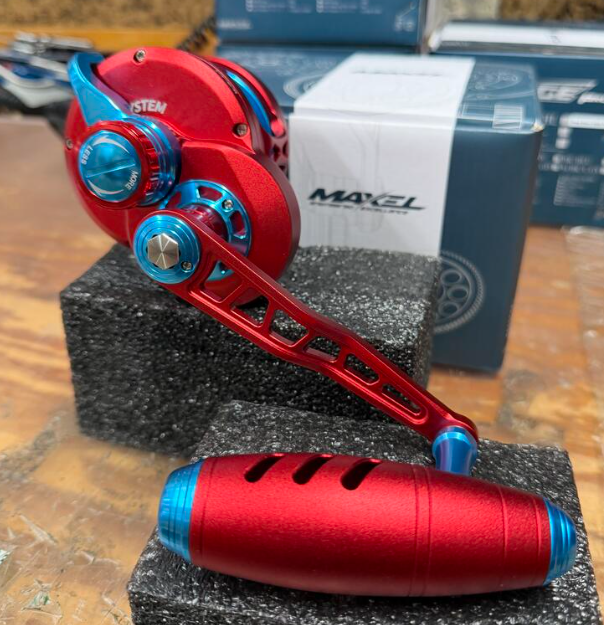 Maxel Rage Pro 60 Red Light Blue Convention Reel Right Hand