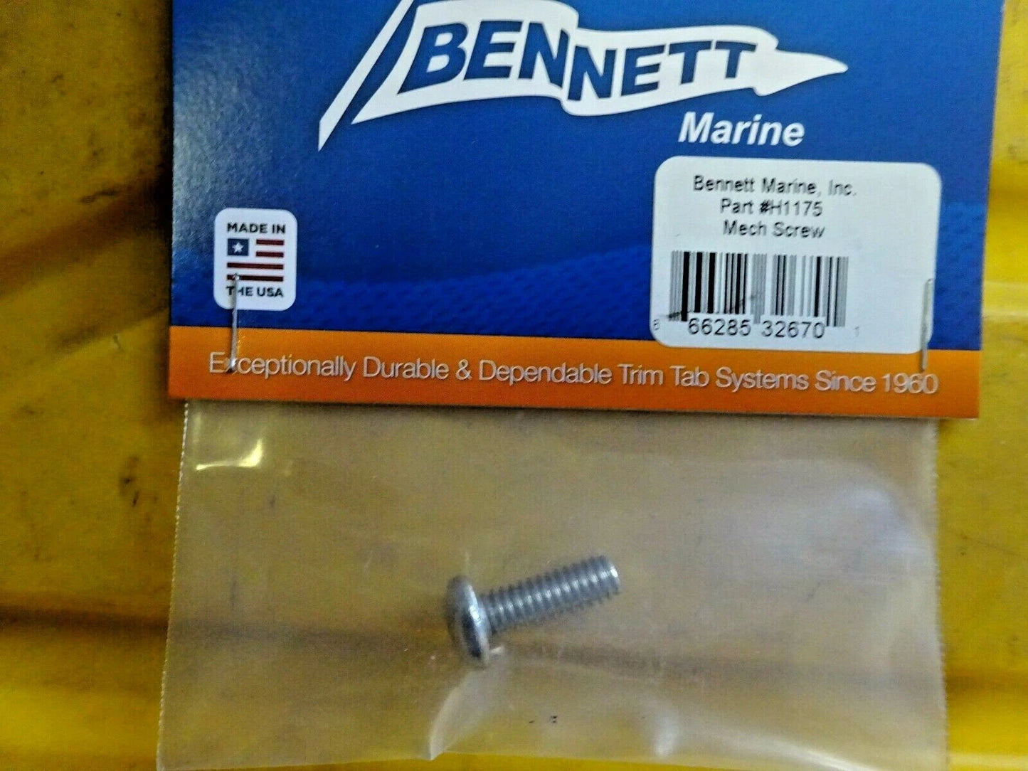 Bennett Trim Tab 3/4" Lower Hinge Fastener Machine Screw H1175